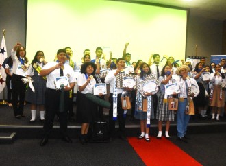 Estudiantes de Veraguas ganan Concurso Nacional Las Estrellas de los Valores Meduca 2023