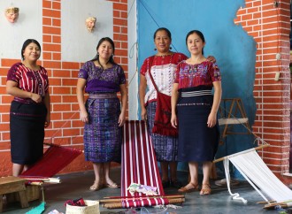 Legacy Sisters Studio empodera a mujeres artesanas indígenas en Guatemala