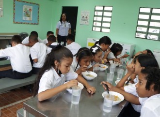 Más de mil escuelas se beneficiarán en el 2024 con programas de alimentación del Meduca 