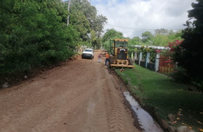 MOP despliega operativo de mejoras: Renovación de caminos Agrícolas y Ganaderos en Chiriquí