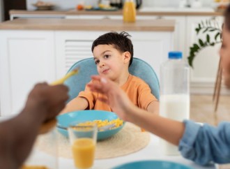 Experto habla sobre el impacto de saltarse el desayuno en la obesidad infantil