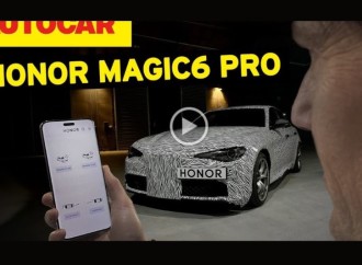 Con la Función de seguimiento ocular del HONOR Magic6 Pro se puede mover un vehículo