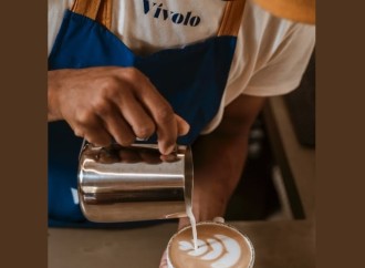 Vívolo Café celebra su primer aniversario con un tributo especial a la Mujer y al Café