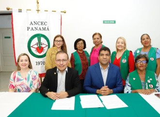 ANCEC y Roche fortalecen Programa de Navegación para Pacientes Oncológicos