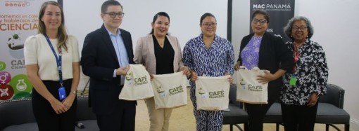 Café Científico: Expertos debaten sobre vulnerabilidad y gestión del riesgo en Panamá