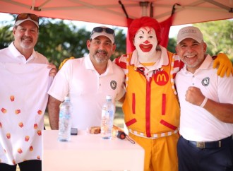 Golfistas panameños se unen por una noble causa en el 21° Torneo de la Fundación Ronald McDonald
