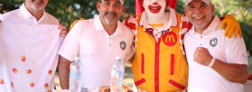 Golfistas panameños se unen por una noble causa en el 21° Torneo de la Fundación Ronald McDonald